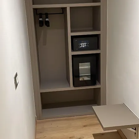 Giacomini מלון 3*